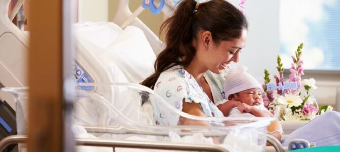 Ways to have easy labor before birthing: Practical midwife and hospital tips